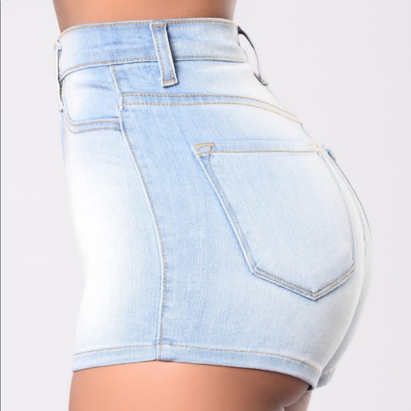 BRAND NEW DENIM SHORTS! - Picture 3 of 6